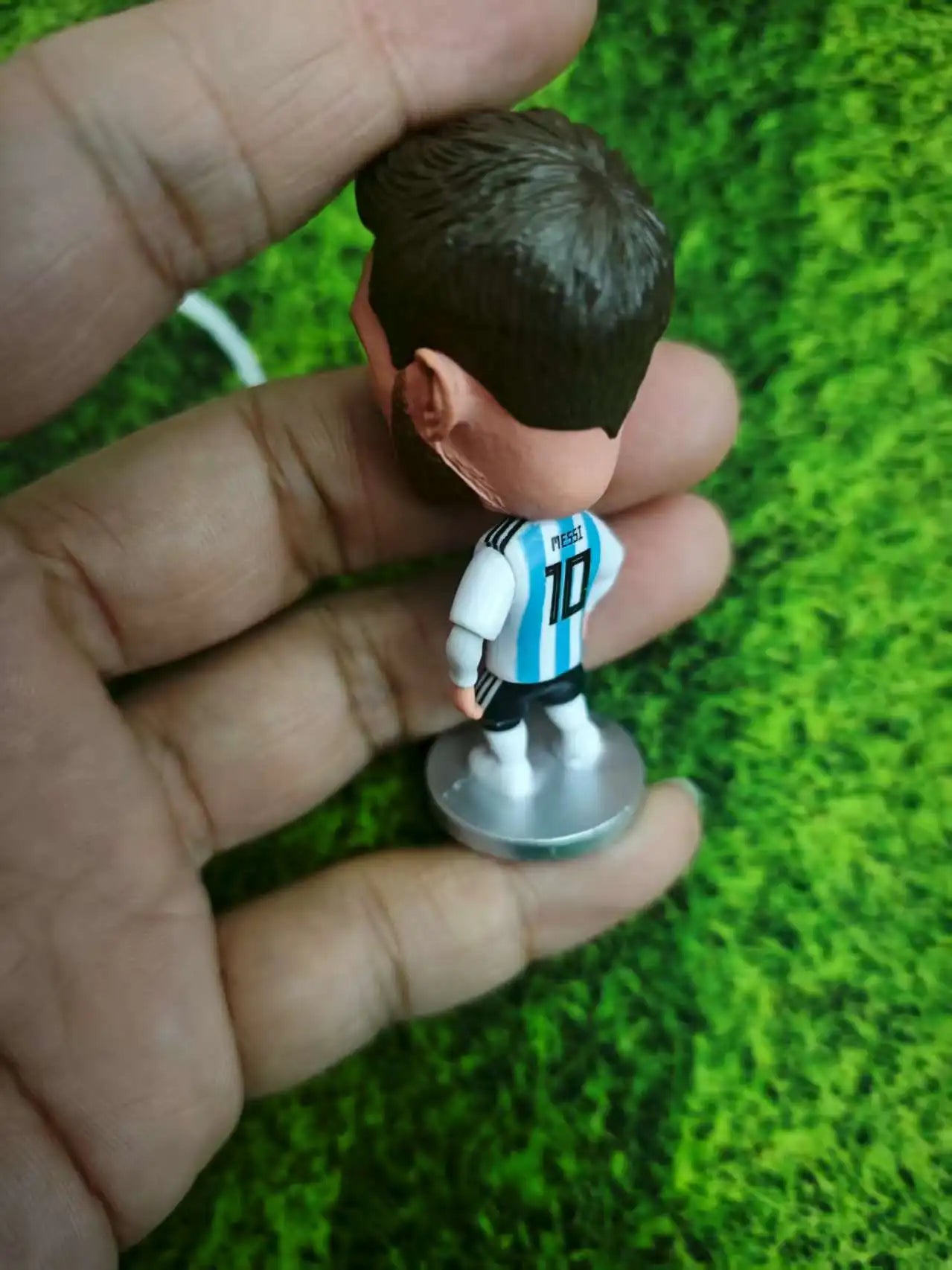 Boneco Jogador de Futebol em Resina 6,5cm — Enfeite para Carro Copa 2026