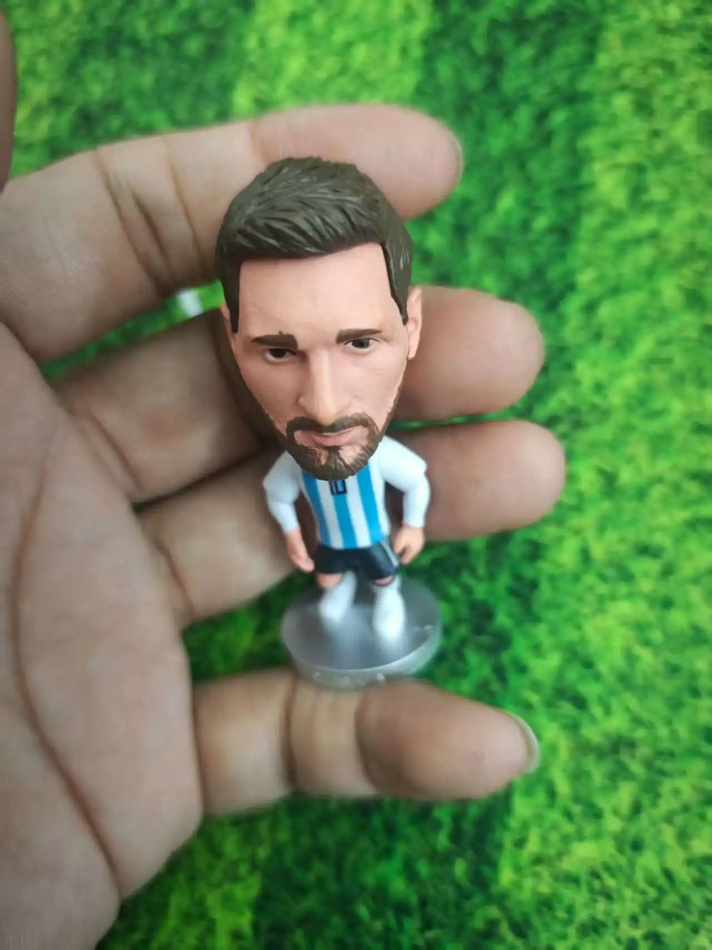 Boneco Jogador de Futebol em Resina 6,5cm — Enfeite para Carro Copa 2026